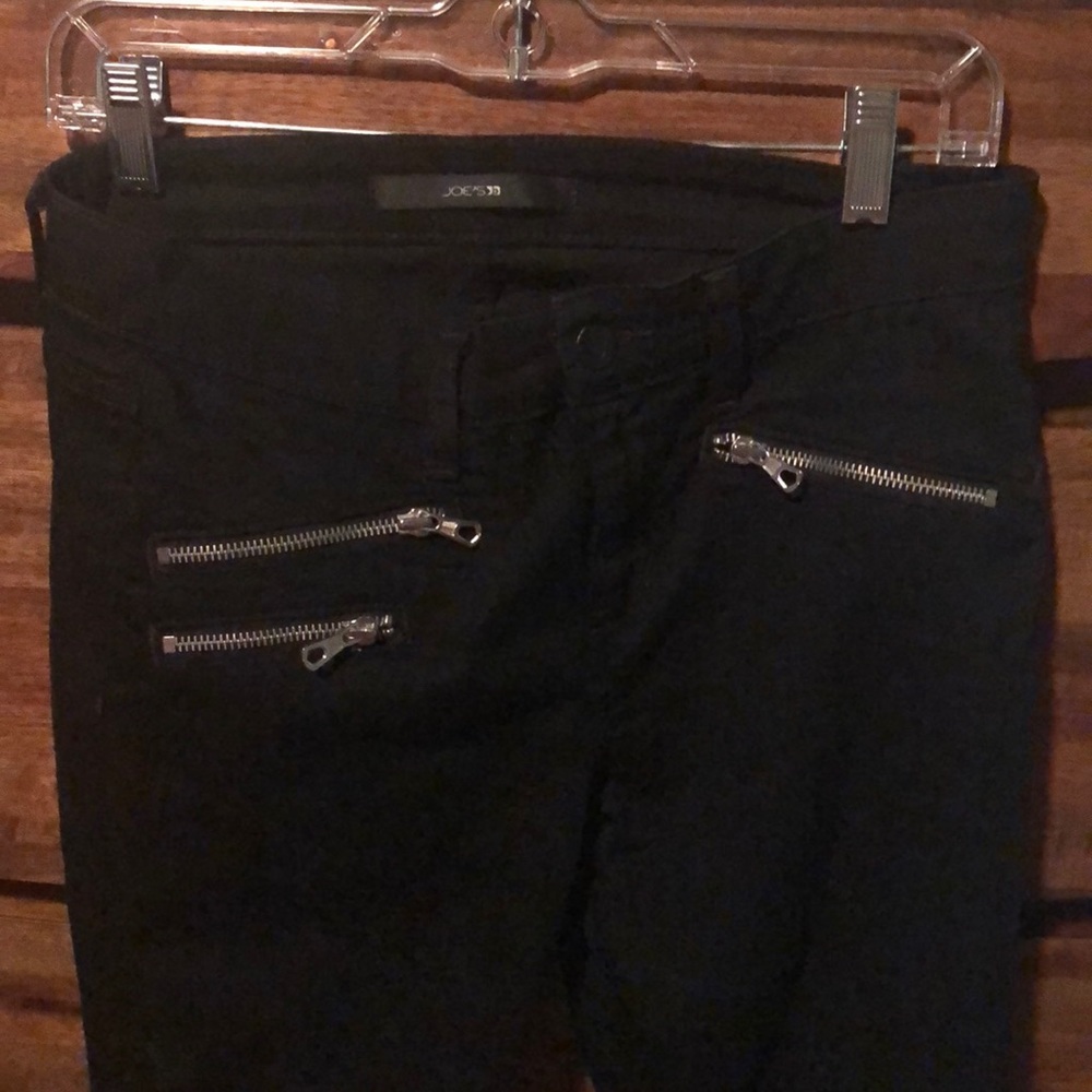 Black beautiful skinny Joes jeans, like new.